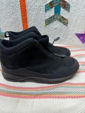 L.L. Bean Insulated Zip Up Boots Woman's Size 10